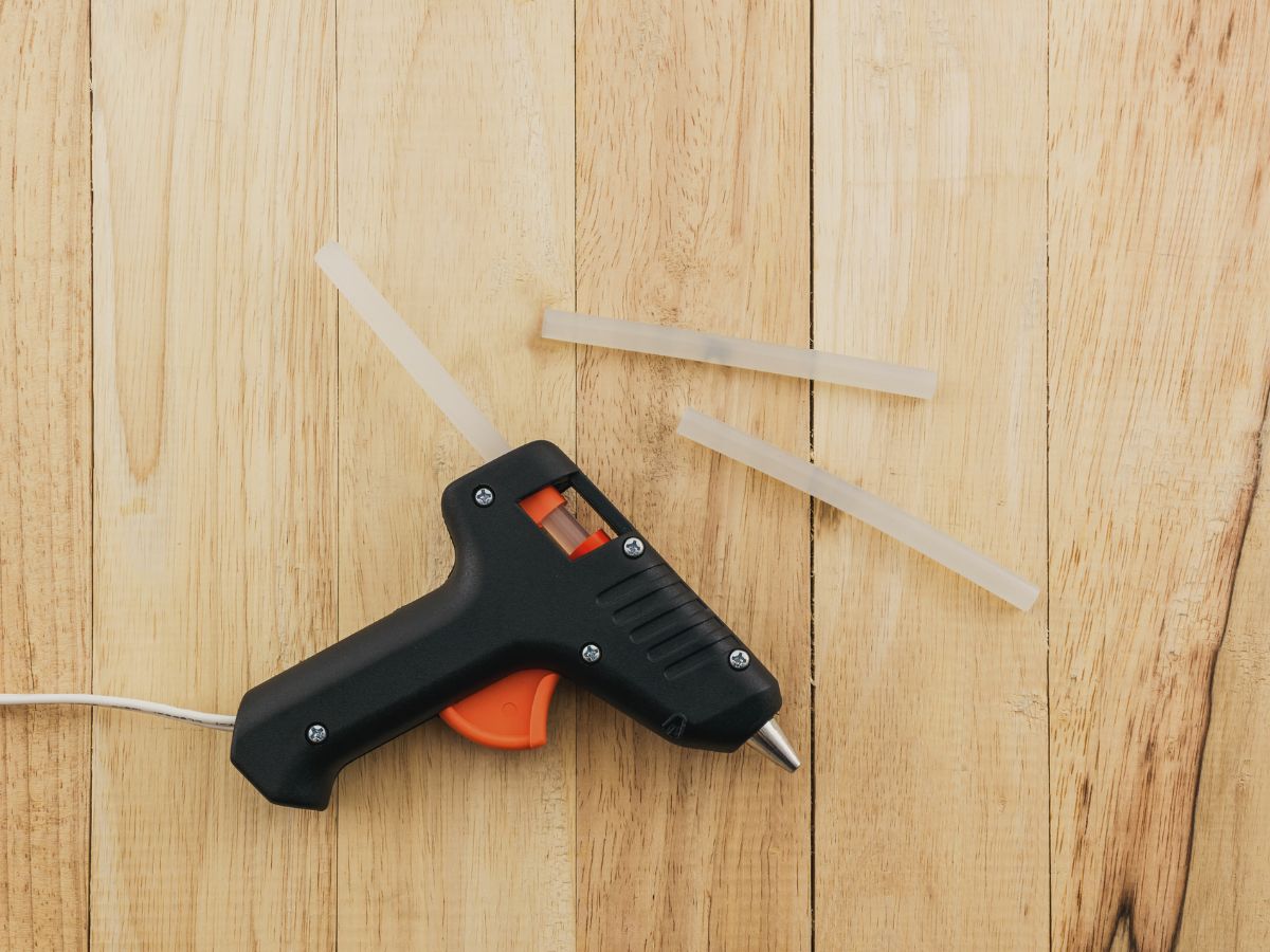 Pistolet à Colle Chaude Meta