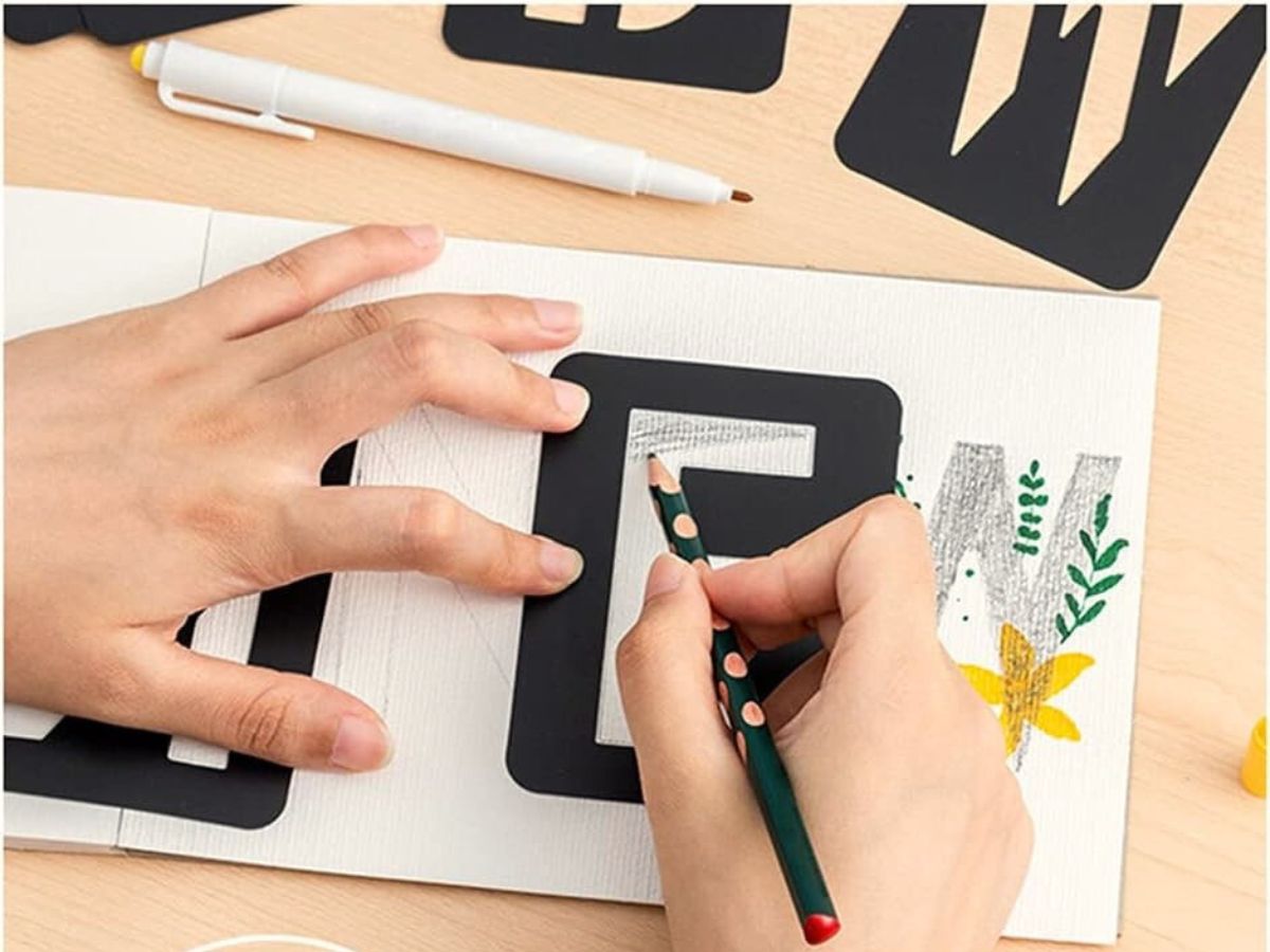 Pochoirs Alphabet Meta